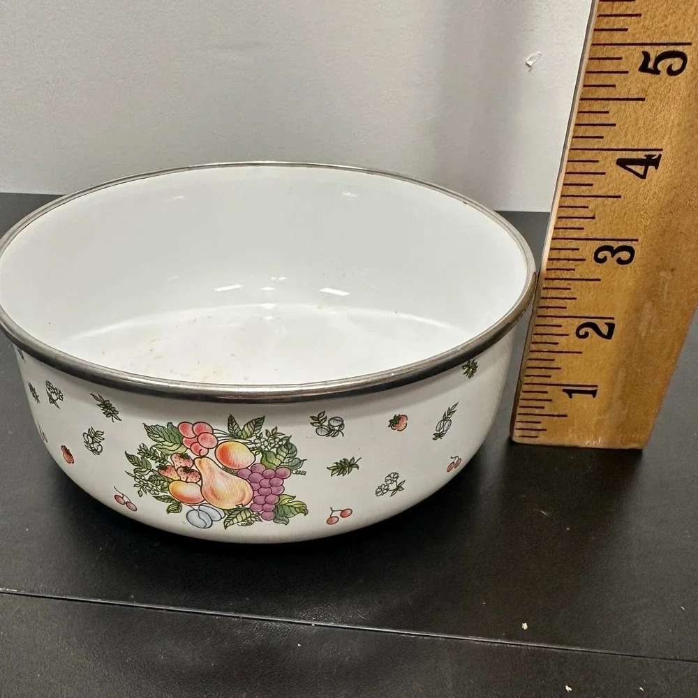 Vintage Enamelware Bowls Set of 2 White Fruit Design‎ Kitchen Decor